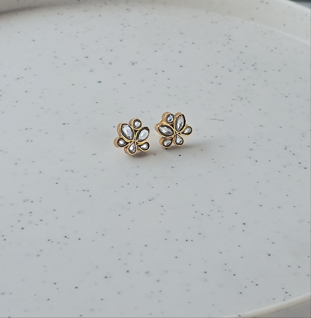 Aadya Studs