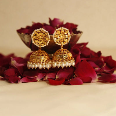 Jhumka Jewellery by Gulaal Jewels – elegant, lightweight, crafted for every occasion.