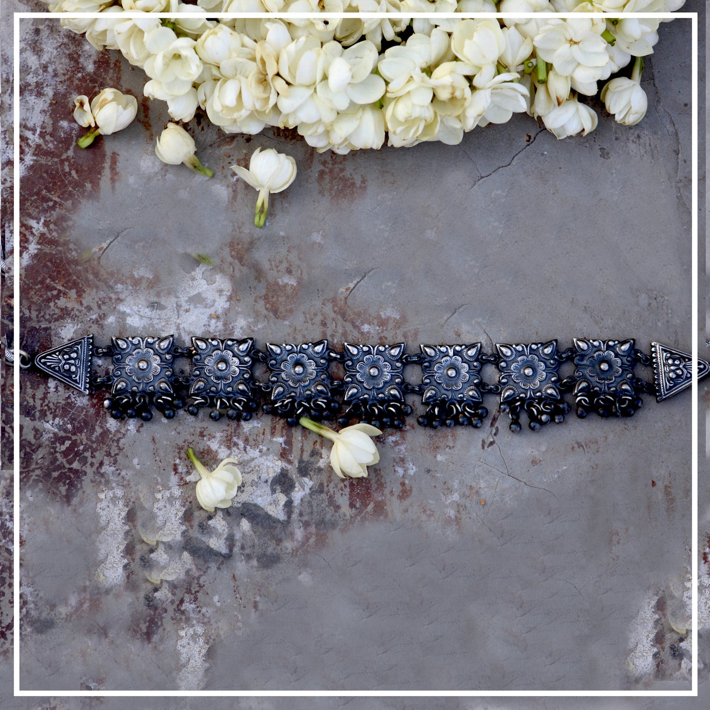 Bhuli - Oxidised Choker