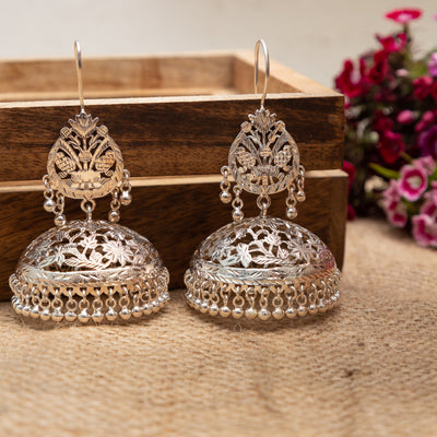 Jhumka Jewellery by Gulaal Jewels – elegant, lightweight, crafted for every occasion.