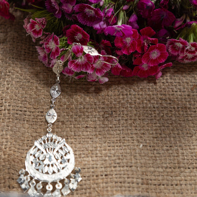 Lolita - Shiny Silver Mang Teeka | Silver Jewellery by Gulaal Jewels