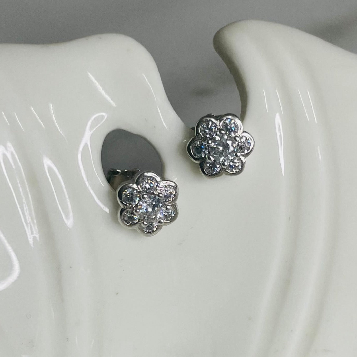 Toulouse Floral Stud Earrings | Birdy Grey