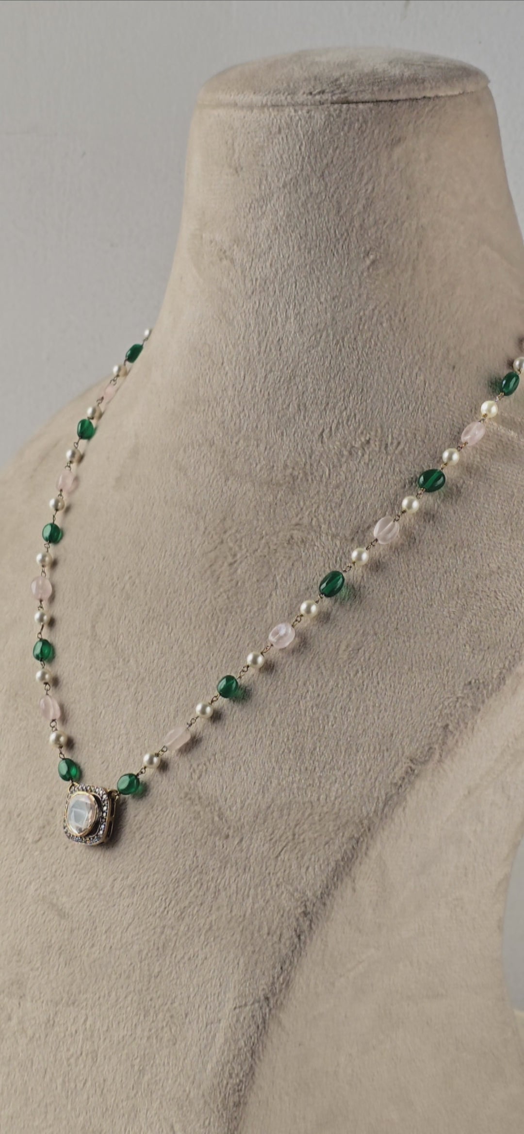 Leena Necklace