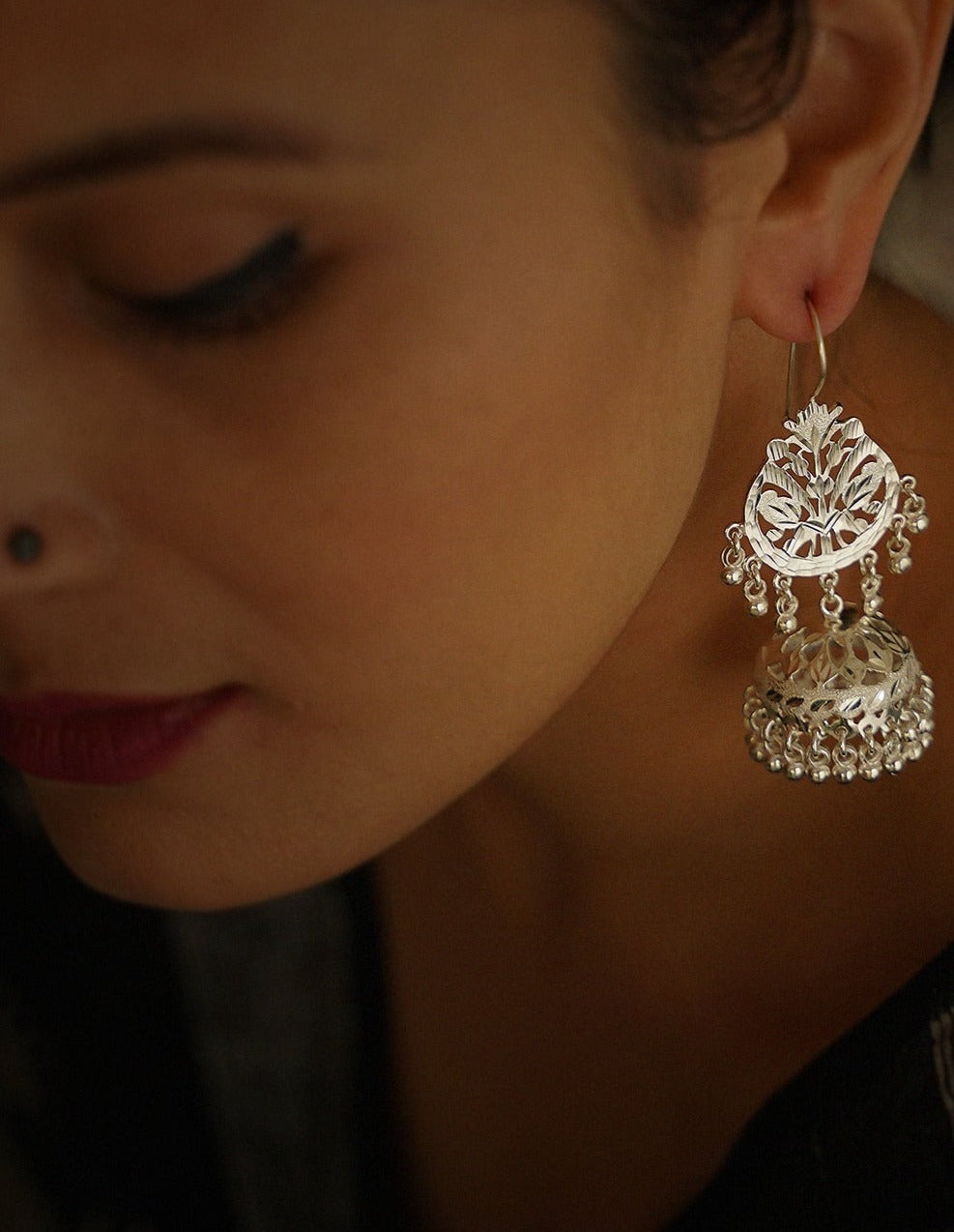 Baani - Shiny Silver Earrings