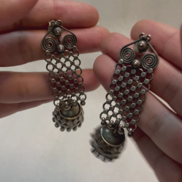 Nargisi - Oxidised Jhumka