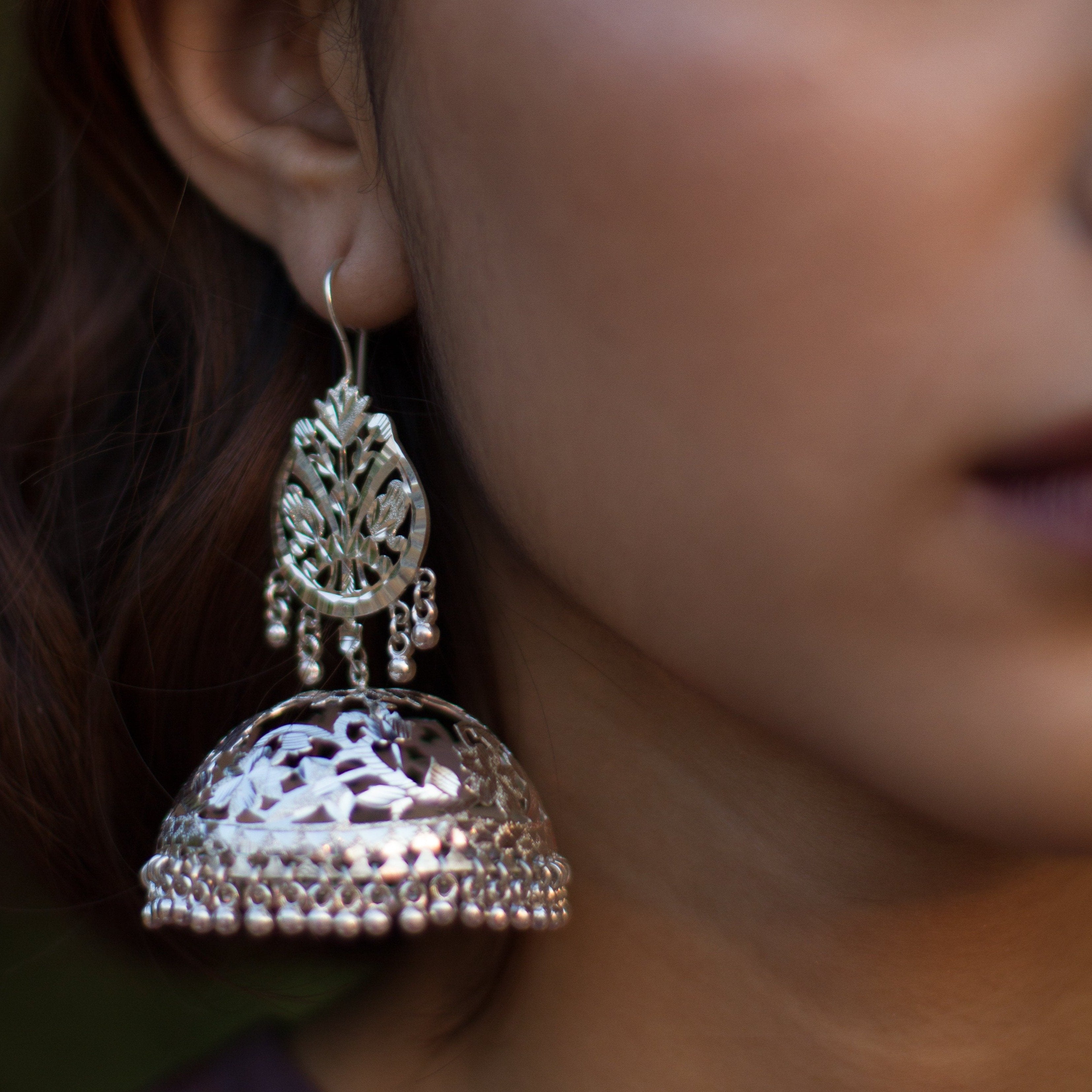 Maya - Shiny Silver Jhumka