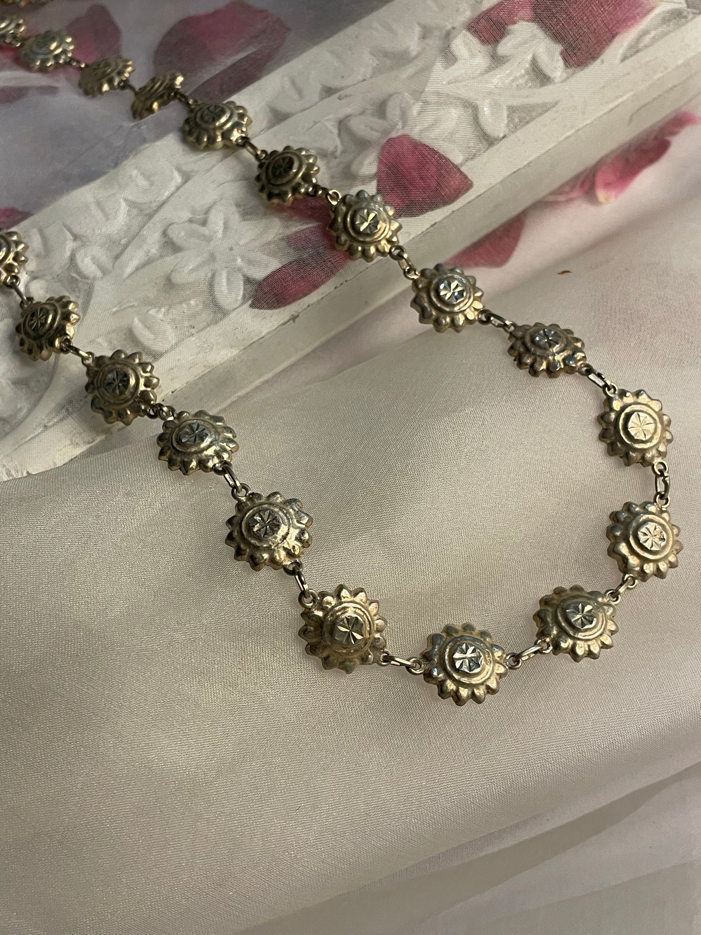 Maina - Shiny Silver Long Necklace